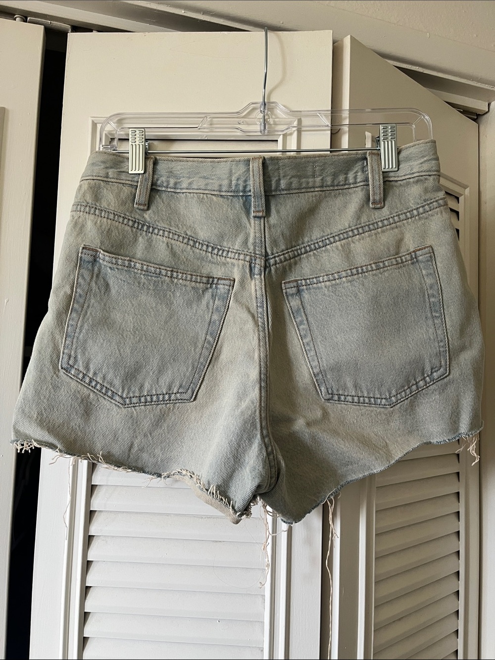 NWOT - Universal Thread Cutoffs - Picture 2 of 3